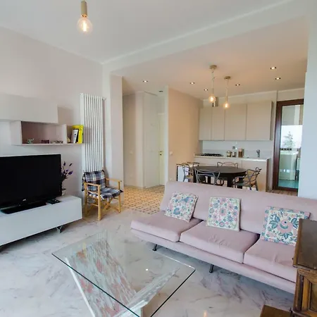 Luxury With Bay View Apartmán Sanremo