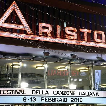 Luxury With Bay View Appartement San Remo